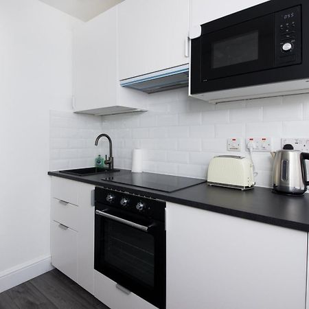 Guestready - Monochromatic Retreat Apartment Liverpool Exterior photo